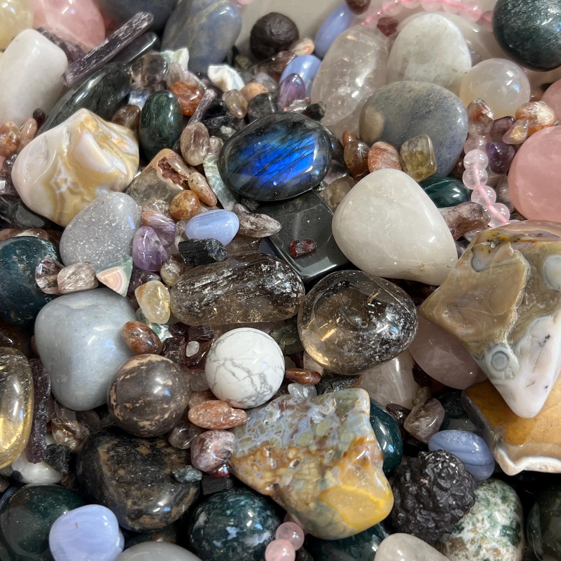 Fancy Crystal Confetti | Crystal Mix