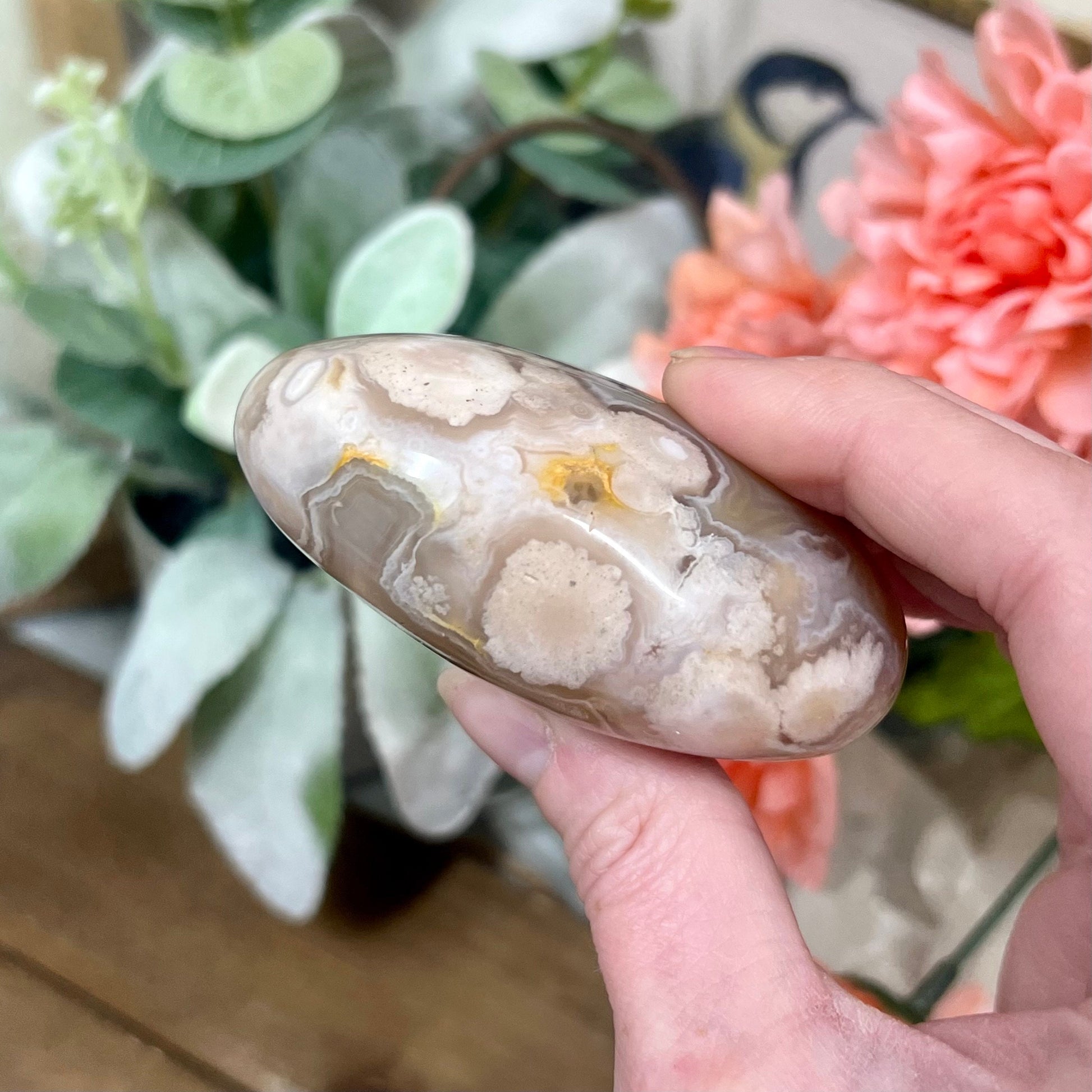 Druzy Flower Agate Palm Stone