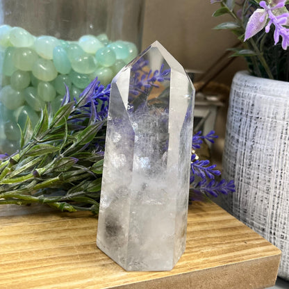 Brazilian Quartz Tower with Garden Quartz