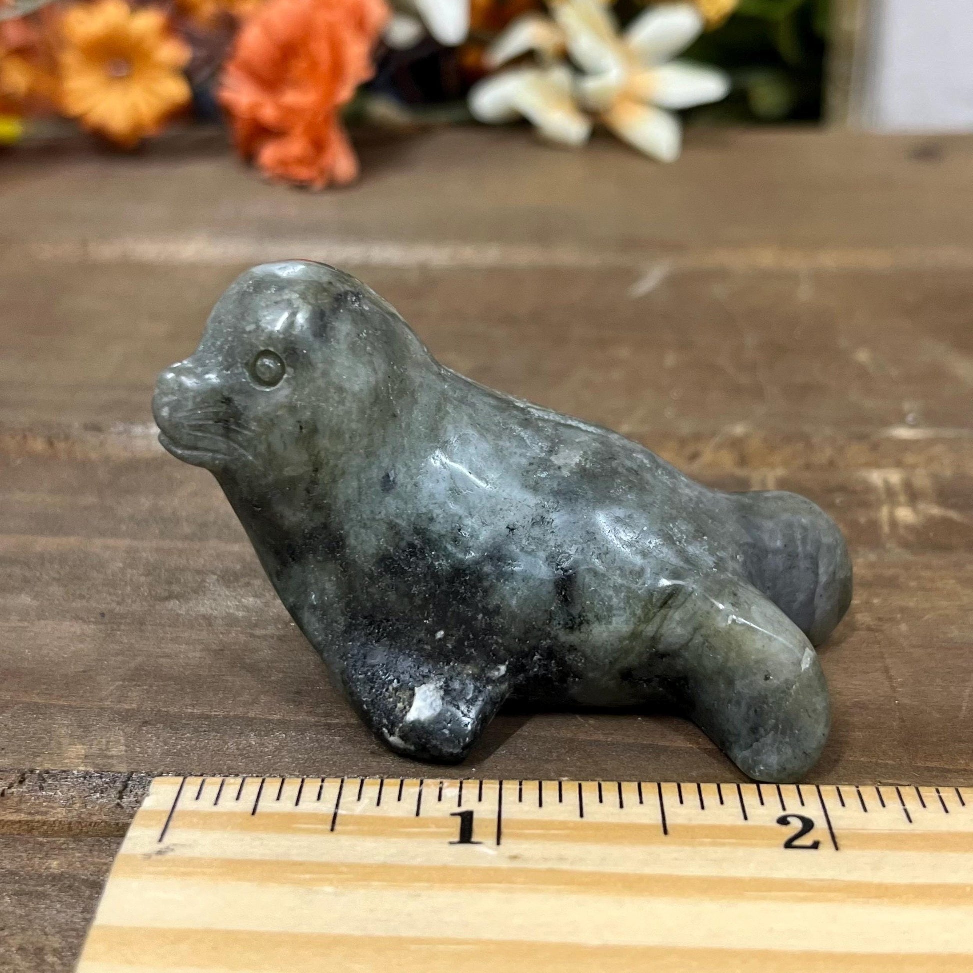 Labradorite Seal Carving | Crystal Seal | Animal Crystal