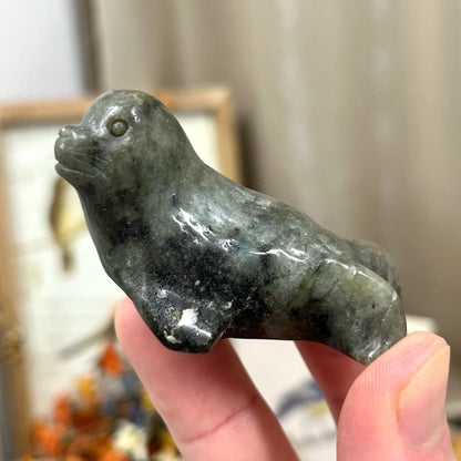 Labradorite Seal Carving | Crystal Seal | Animal Crystal