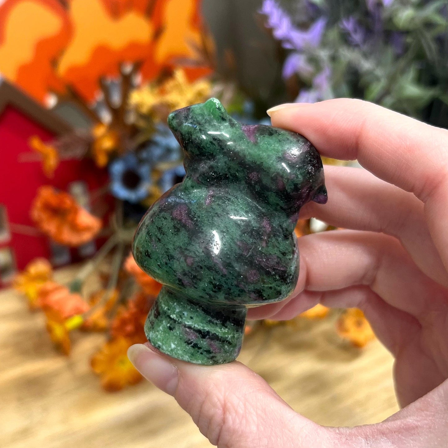 Ruby Zoisite Hamster on Mushroom Carving | Crystal Mushroom