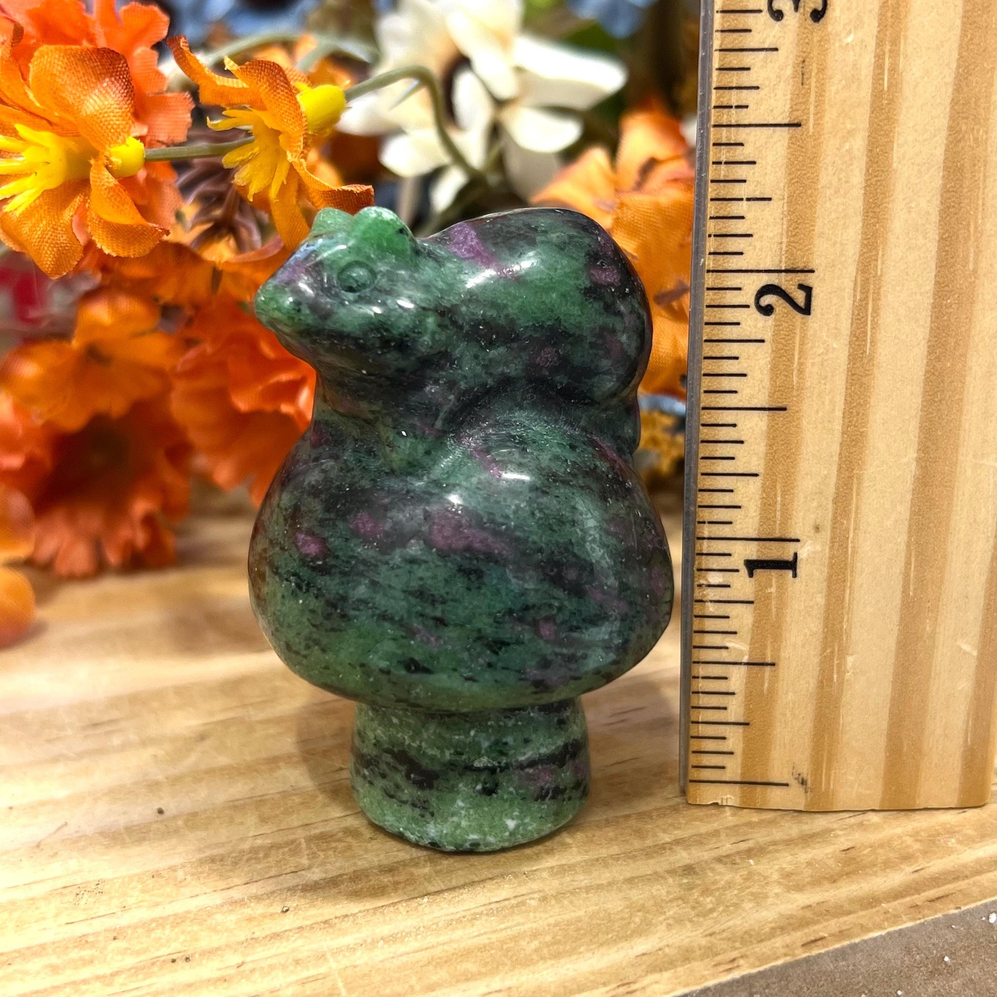 Ruby Zoisite Hamster on Mushroom Carving | Crystal Mushroom