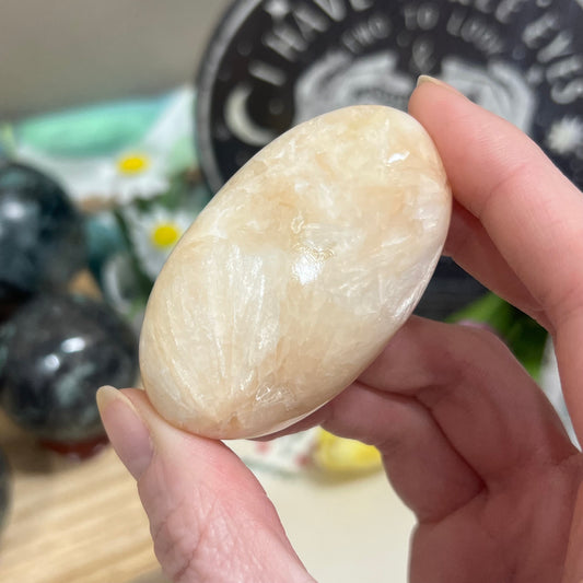 Peach Stilbite Palm Stone | Flashy Stilbite